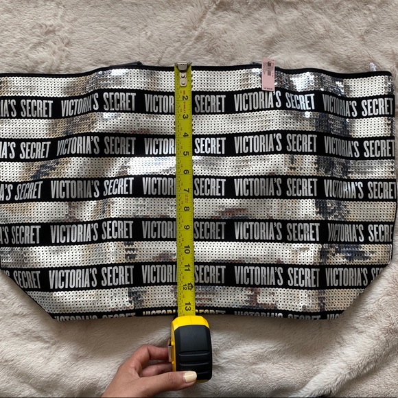 Victoria Secret Tote bag + Clutch/Wristlet - Picture 4 of 5